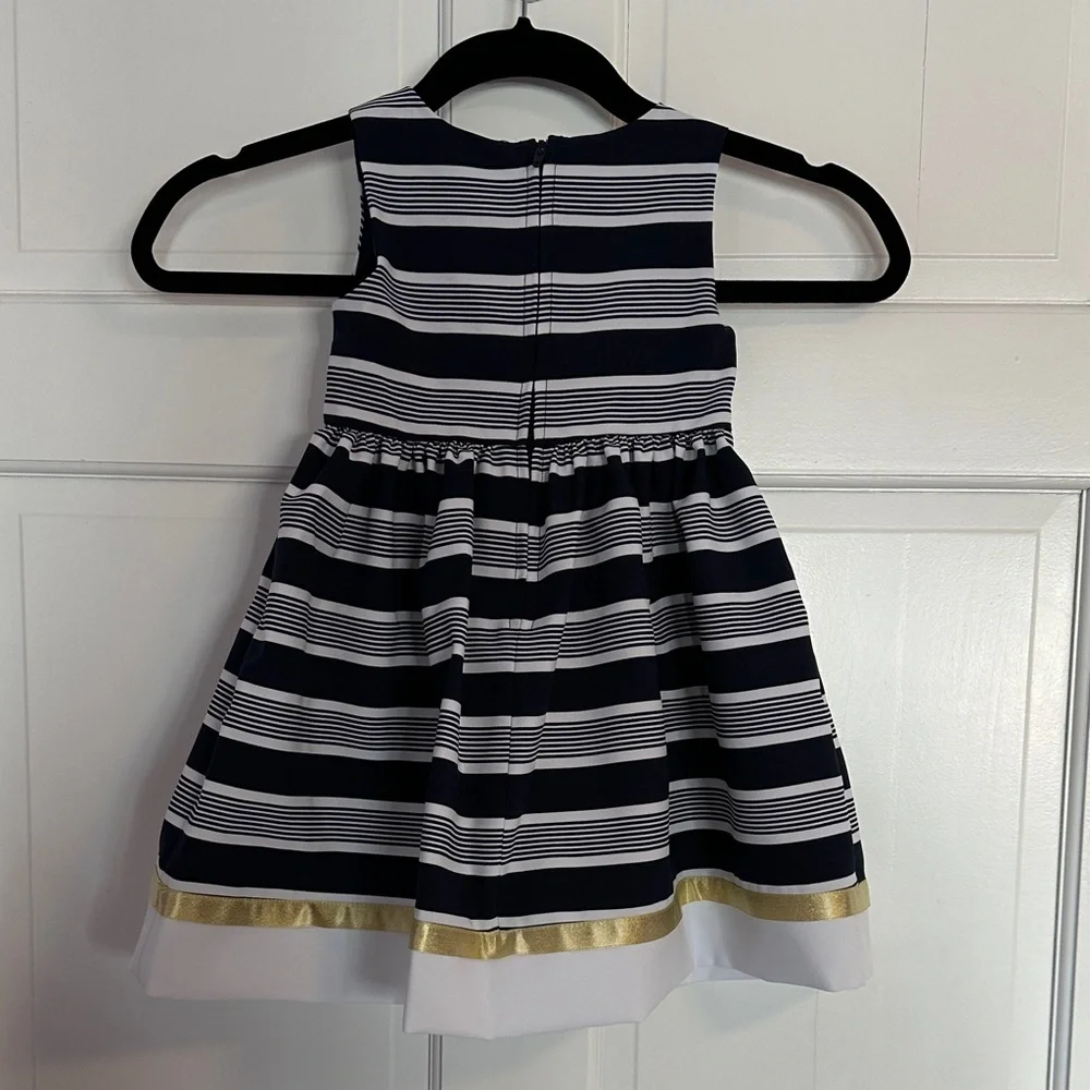 Iris and Ivy White Bonnie Jean Stripe Box Pleat Bow Dress Dress Size 24 Months
